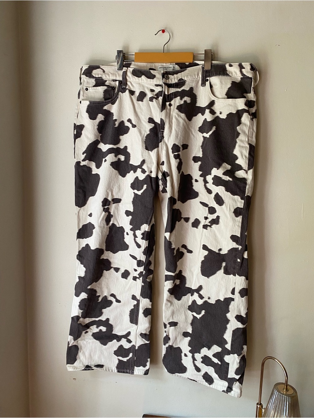 Abercrombie Cow Print Low Rise Baggy Jeans 34 SHORT